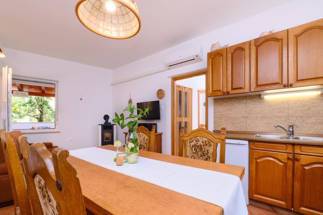 Apartments Antares Mali Lošinj Екстериор снимка