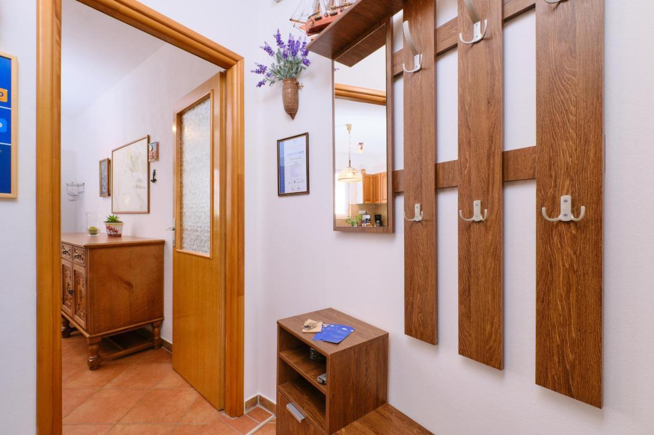 Apartments Antares Mali Lošinj Екстериор снимка