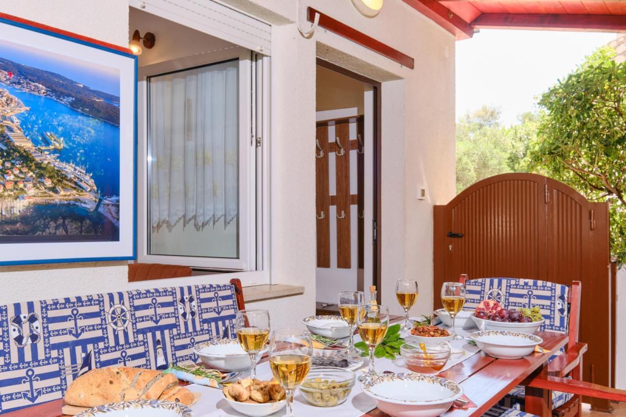Apartments Antares Mali Lošinj Екстериор снимка