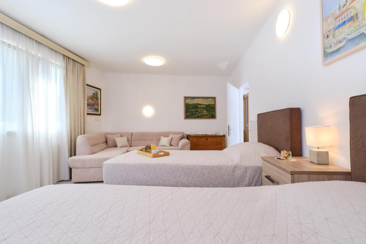Apartments Antares Mali Lošinj Екстериор снимка